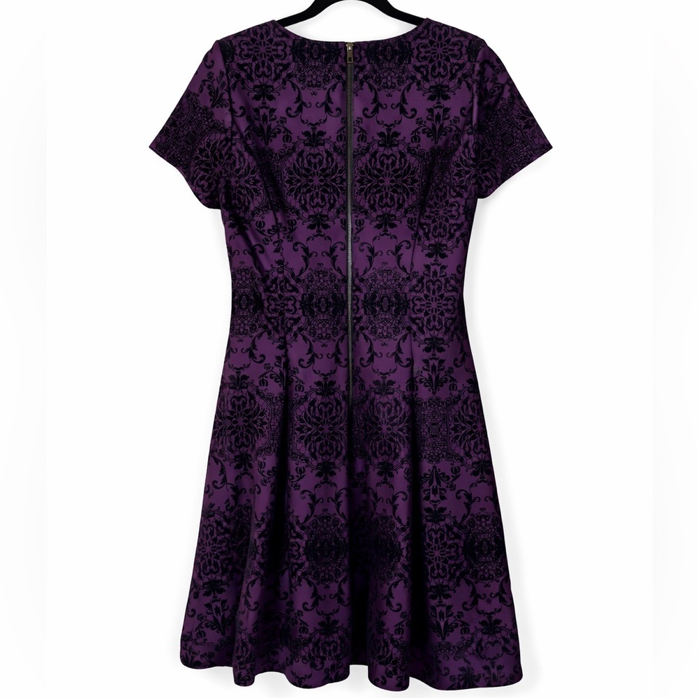 Vince Camuto Burgundy and Black Damask Dress - Picture 10 of 10